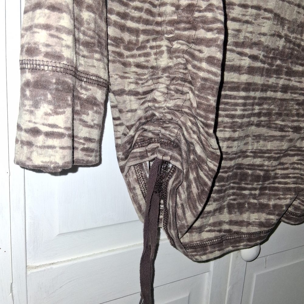 GVS Striped Brown and Tan Hoodie - Picture 3 of 4